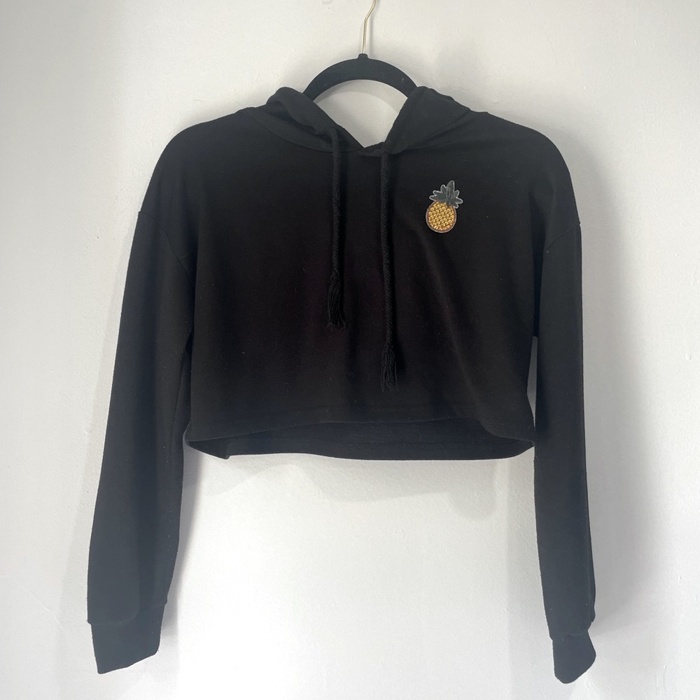 Black crop top sweater w/ hoodie